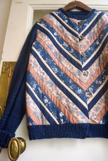 USA VINTAGE《NAVY KNIT×NOSTALGIC QUILT /HAND MADE☆》70's CARDIGAN