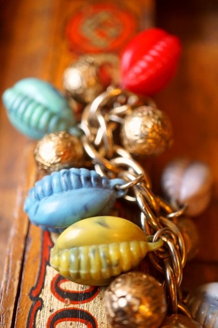 USA VINTAGE《HAND MADE1点物》COLORFUL MARBLE NUTS BRACELET