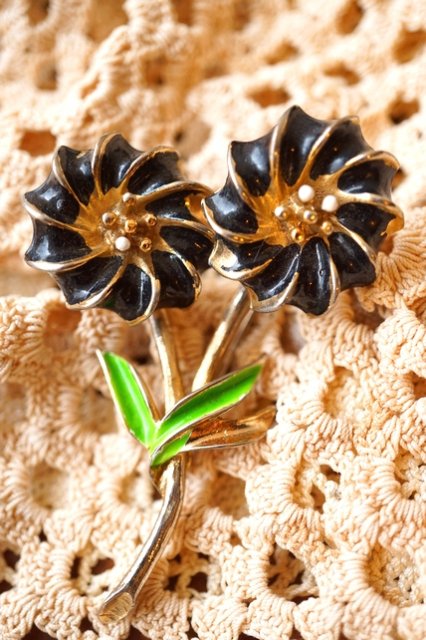 USA VINTAGE《MARVELLA》1960's SWINGING FLOWER BROOCH(ヴィンテージ