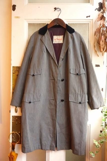 VINTAGE 1950's “RAIN MASTER” BLACK＆GRAY PIN STRIPE COAT