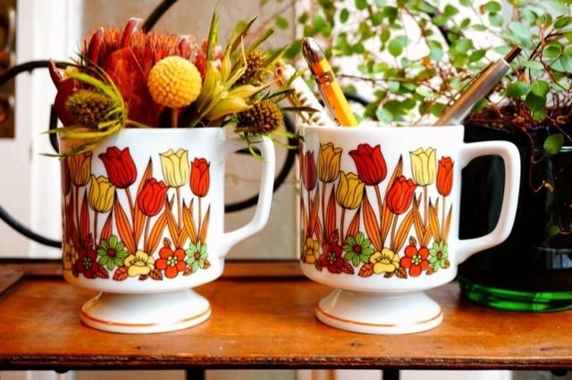 USA VINTAGE 60s 70s YELLOW＆BROWN TULIP MUG ヴィンテージ 脚付き