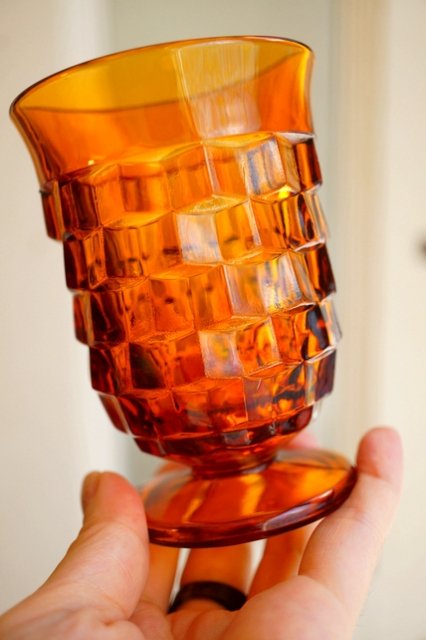 USA VINTAGE GLASS 《Indiana Glass》 CUBIC AMBER GOBLET ミッド