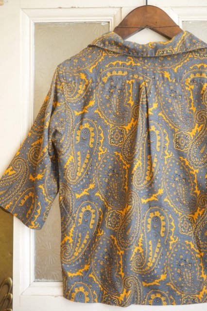 USA VINTAGE 60s 60's 《Shapely Classic》 PAISLEY RAYON BLOUSE 