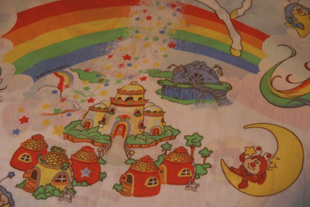 USA83年製《Rainbow Brite》レインボーブライト☆ヴィンテージシーツ (メルヘン＆ポップ!!) - 古着・雑貨の店「かるた」