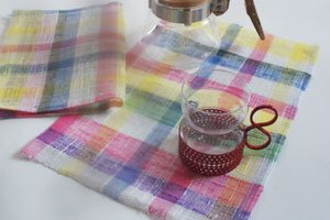 手織り体験教室　博多リバレイン　テキスタイル長尾　刺繍の体験教室