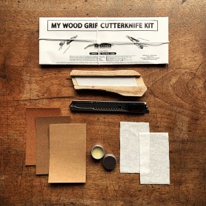 <img class='new_mark_img1' src='https://img.shop-pro.jp/img/new/icons59.gif' style='border:none;display:inline;margin:0px;padding:0px;width:auto;' />WOOD GRIP CUTTERKNIFE WHITTLING DIY KIT