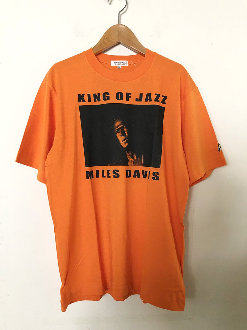 WATERFALL × 内山繁 × Miles Davis 限定コラボレートTシャツ (orange) - spacemoth / fripier  zoetrope - vintage / new clothing