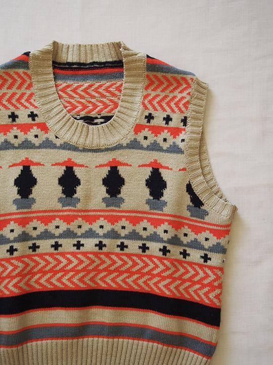 UK vintage knitted vest (camel×red) / イギリス ヴィンテージ ニット・ベスト (キャメル×赤) -  spacemoth / fripier zoetrope - vintage / new clothing, music, cinema & books