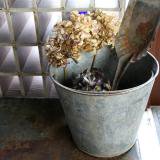 SOLDold bucket of tinplate (A)