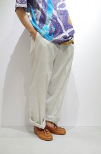 <img class='new_mark_img1' src='https://img.shop-pro.jp/img/new/icons47.gif' style='border:none;display:inline;margin:0px;padding:0px;width:auto;' />VINTAGE- 2 tuck trousers