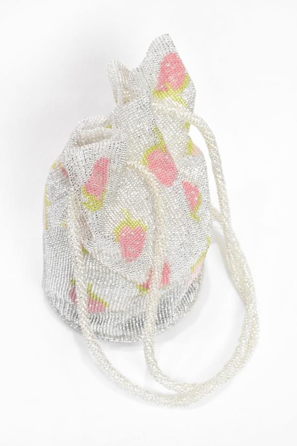 新品未使用　Pura Utz ビーズ チェリーポーチ 新品未使用 Pura Utz ビーズ チェリーポーチ PURA UTZ - Green