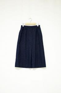 <img class='new_mark_img1' src='https://img.shop-pro.jp/img/new/icons47.gif' style='border:none;display:inline;margin:0px;padding:0px;width:auto;' />VINTAGE- Navy Stripe Skirt