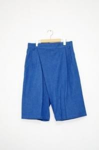 <img class='new_mark_img1' src='https://img.shop-pro.jp/img/new/icons47.gif' style='border:none;display:inline;margin:0px;padding:0px;width:auto;' />Edwina H&#246;rl- Wrap shorts(Indigo bleached)