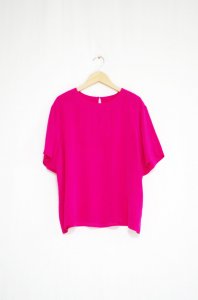 <img class='new_mark_img1' src='https://img.shop-pro.jp/img/new/icons47.gif' style='border:none;display:inline;margin:0px;padding:0px;width:auto;' />VINTAGE-Silk p.o Blouse(PINK)