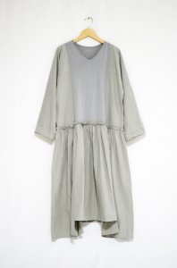 <img class='new_mark_img1' src='https://img.shop-pro.jp/img/new/icons47.gif' style='border:none;display:inline;margin:0px;padding:0px;width:auto;' />COSMIC WONDER-Day Dress(Grey)