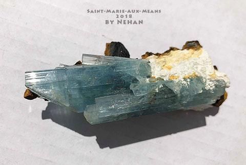 384 連晶 アクアマリン エロンゴ産 30%off! フランス2018・高品質