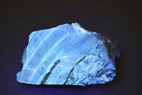 高品質】ブルーアンバー・原石14.5g（インドネシア・スマトラ産