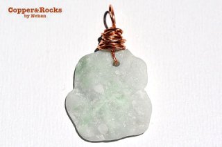 <img class='new_mark_img1' src='https://img.shop-pro.jp/img/new/icons13.gif' style='border:none;display:inline;margin:0px;padding:0px;width:auto;' />【Copper&Rocks by Nehan】糸魚川翡翠・コッパーワイヤーPT 約2.88g（新潟県糸魚川産）