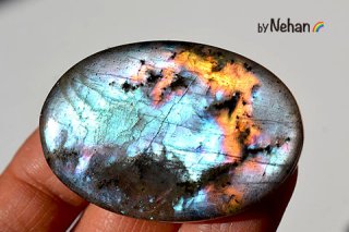 multicolor Labradorite（マルチカラー・ラブラドライト） - ヒーリングクリスタルと鉱物のオンラインショップNehan