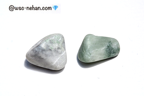 高品質・透過・白・緑】糸魚川翡翠輝石タンブル2個 約13.8g 高品質・透過・白・緑】糸魚川翡翠輝石タンブル2個 約13.8g