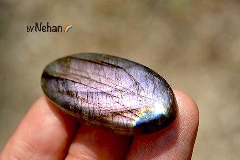 約3Kg 大きい ラブラドライト 六角柱 マダガスカル産 曹灰長石 ラブラドライト（曹灰長石）マダガスカル産 | クリスタル・ワールド