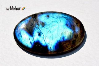 multicolor Labradorite（マルチカラー・ラブラドライト） - ヒーリングクリスタルと鉱物のオンラインショップNehan