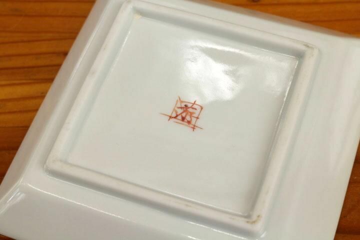 4号角皿 チェック 赤/色絵九谷 遊 4号角皿 チェック 赤/色絵九谷 遊