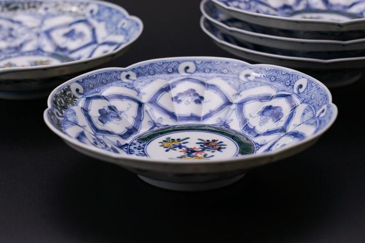 宮内庁御用窯】菊型中皿揃 色絵割取祥瑞/山本長左（宮内庁御用窯