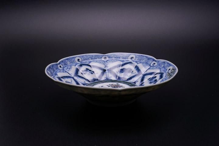 宮内庁御用窯 菊型中皿 色絵割取祥瑞/山本長左 | 藍古九谷を現代に再現