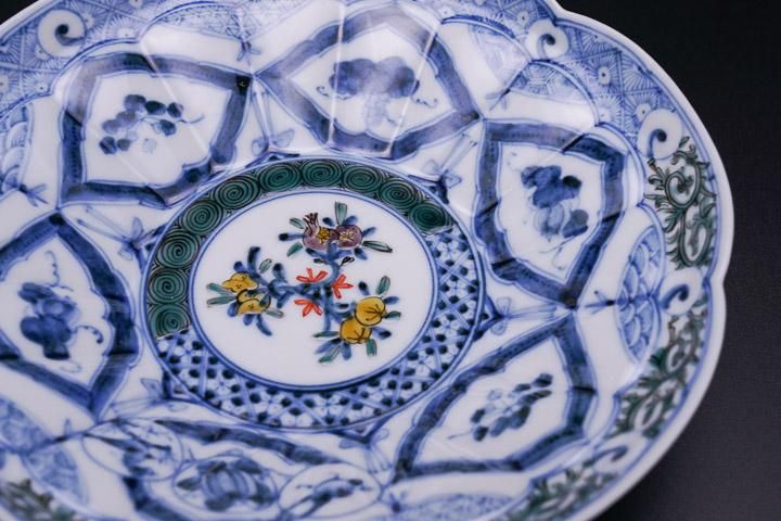 宮内庁御用窯 菊型中皿 色絵割取祥瑞/山本長左 | 藍古九谷を現代