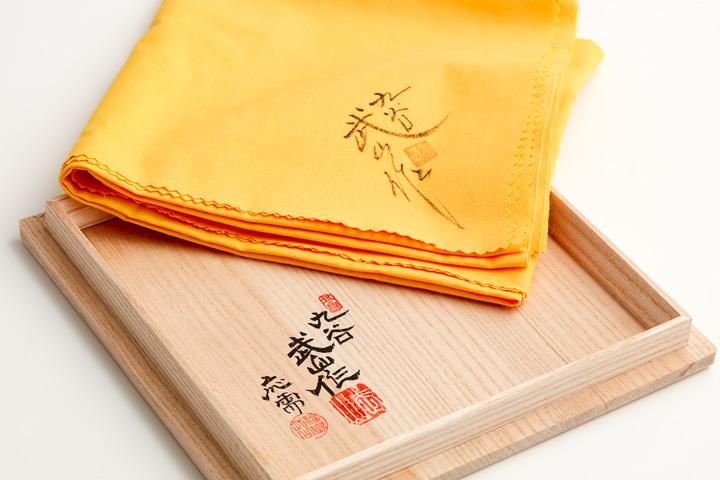 SALE❗️九谷焼　福雀桜花文ぐい呑 最安SALE❗️九谷焼 福雀桜花文ぐい呑 - メルカリ
