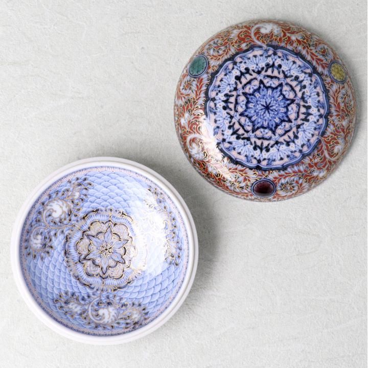 香合 青華紅彩幻華文 /三浦晃禎