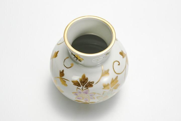 小壺 KINZAN 白地金彩唐草文 / 錦山窯