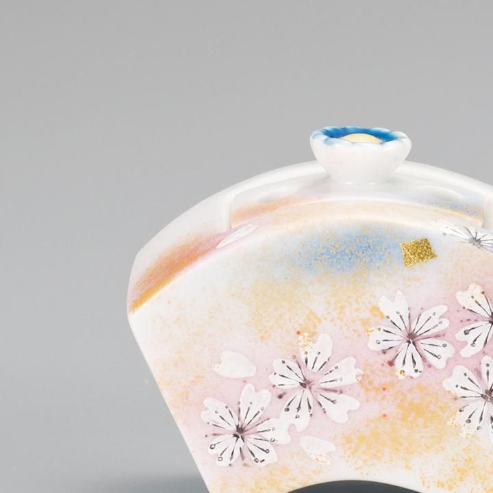 繊細な切り込み模様の陶器香炉 繊細な切り込み模様の陶器香炉 繊細な切り込み模様の陶器香炉 楽天市場