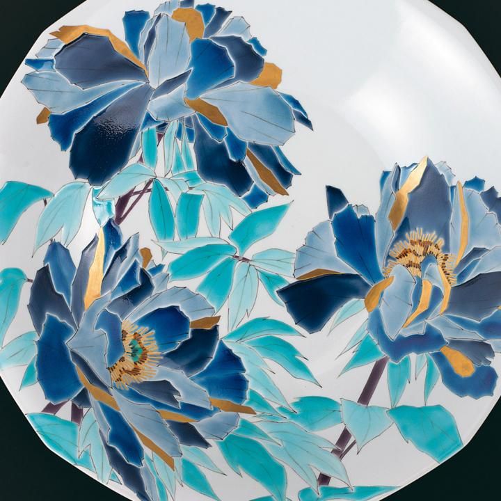芸術院賞受賞 山岸大成作 色絵 飾皿 『牡丹』 管理K367 芸術院賞受賞