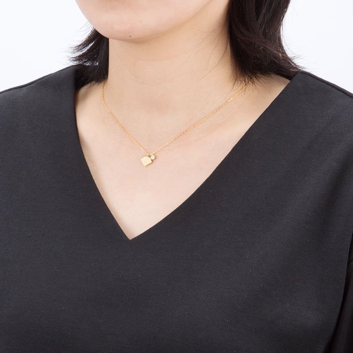 Petit Diamond Shape Necklace (ダイヤ型モチーフのネックレス)