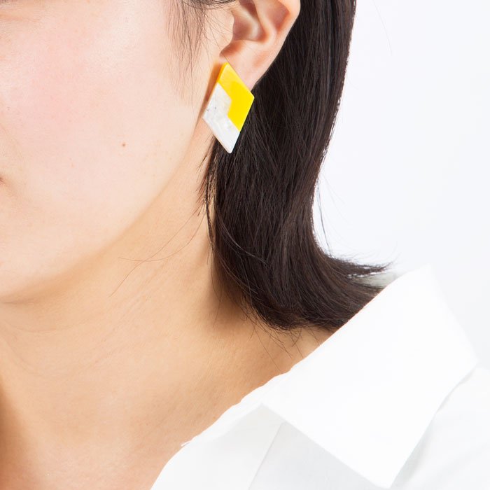 Acrylic Combi Earring(2色アクリルのイヤリング）