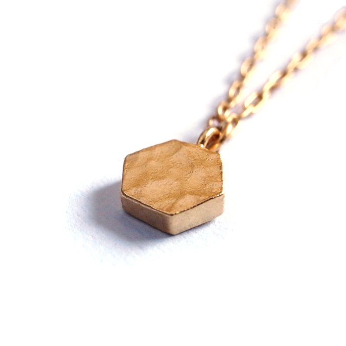 Tiny Honeycomb Necklace(とても小さな六角形モチーフネックレス)
