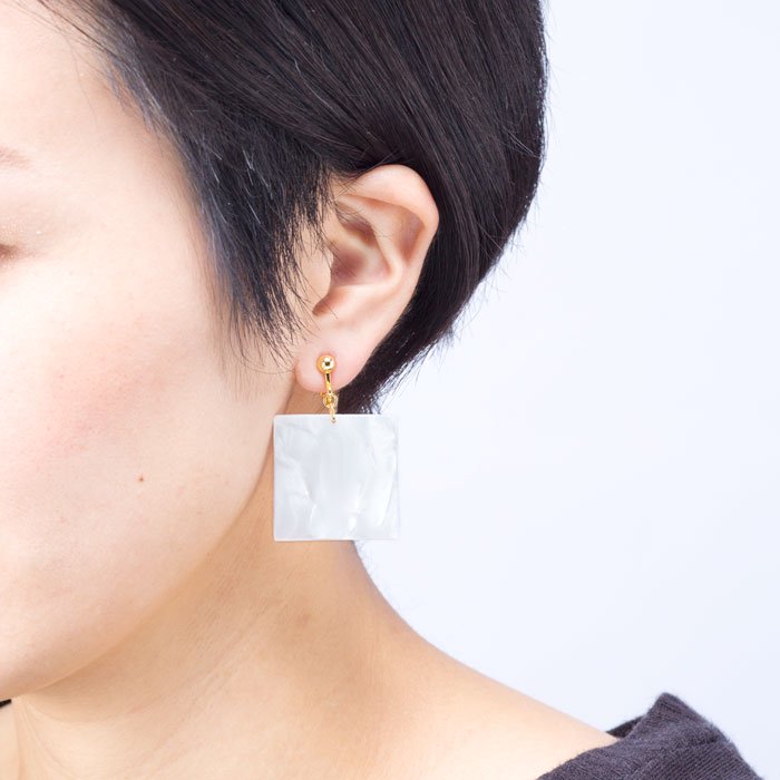 Celluloid Earrings - Pearl - Square(セルロイドイヤリング パール 四角)