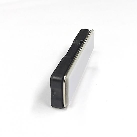 MagnaLite TM ツーピース マグネット セット（プラスチック板