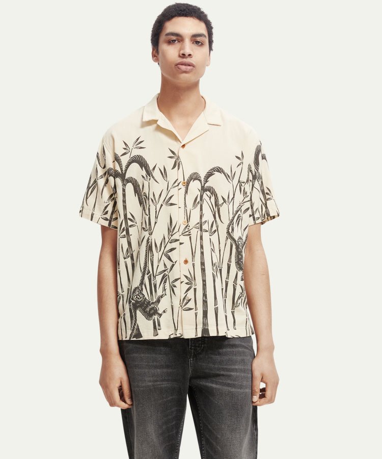 Printed Hawaiian short-sleeved shirt / ١ [292-52404]