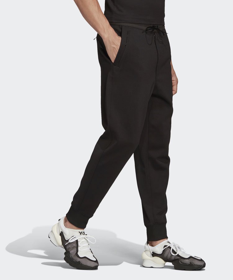 <img class='new_mark_img1' src='https://img.shop-pro.jp/img/new/icons5.gif' style='border:none;display:inline;margin:0px;padding:0px;width:auto;' />Y-3 M CLASSIC CUFFED TRACK PANTS / ブラック [FN3385]