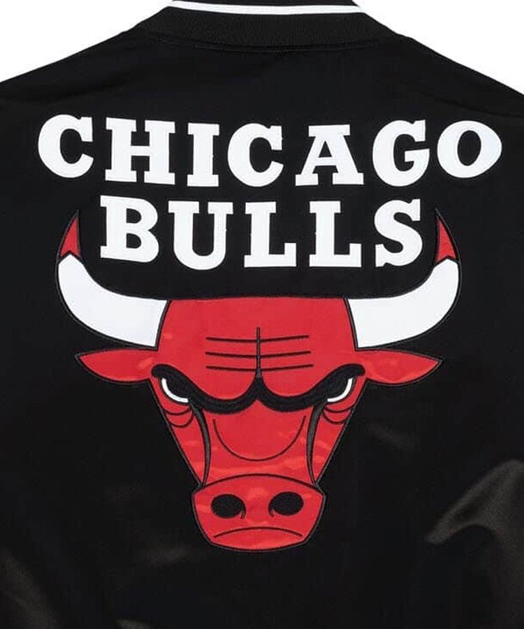 NBA Team Origins Varsity Satin Jacket : Chicago Bulls / ブラック×ホワイト [OJBF4854-CBUYYPPPBKWH]