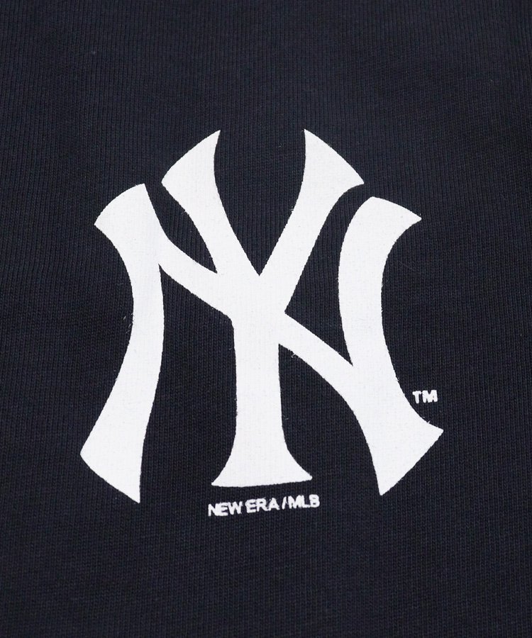 <img class='new_mark_img1' src='https://img.shop-pro.jp/img/new/icons61.gif' style='border:none;display:inline;margin:0px;padding:0px;width:auto;' />長袖 コットン Tシャツ MLB Apparel ニューヨーク・ヤンキース レギュラーフィット / 2カラー
