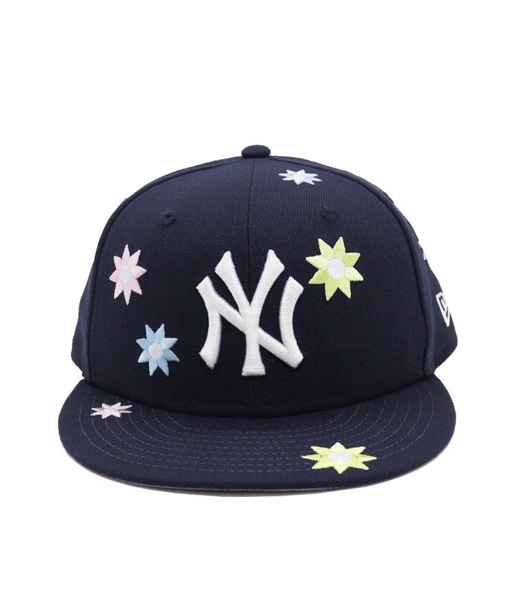 <img class='new_mark_img1' src='https://img.shop-pro.jp/img/new/icons61.gif' style='border:none;display:inline;margin:0px;padding:0px;width:auto;' />Kid's Youth 9FIFTY MLB Flower Embroidery / 2カラー