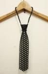 <img class='new_mark_img1' src='https://img.shop-pro.jp/img/new/icons43.gif' style='border:none;display:inline;margin:0px;padding:0px;width:auto;' />DEAD STOCK 80'S PLASTIC BEADS NECKTIE (BLK)