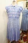 <img class='new_mark_img1' src='https://img.shop-pro.jp/img/new/icons43.gif' style='border:none;display:inline;margin:0px;padding:0px;width:auto;' />40'S LACE TRIM PUFF SLEEVE COTTON  PRINTED DRESS (H.BLE/WHT/NVY)