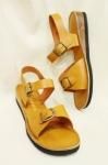 <img class='new_mark_img1' src='https://img.shop-pro.jp/img/new/icons43.gif' style='border:none;display:inline;margin:0px;padding:0px;width:auto;' />DEAD STOCK 70'S NATURALIZER BELTED ANKLE STRAP WOOD HEEL SANDAL (L.BRN)