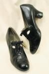 <img class='new_mark_img1' src='https://img.shop-pro.jp/img/new/icons43.gif' style='border:none;display:inline;margin:0px;padding:0px;width:auto;' />40'S CUT OUT LEATHER OXFORD SHOES (BLK)