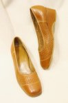70'S SQUARE TOE PUNCHING LEATHER WEDGE PUMPS (CRML)